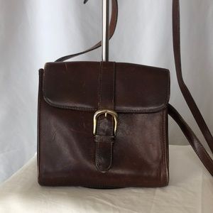 G.H. BASS & CO. Vintage dark brown genuine leather crossbody.